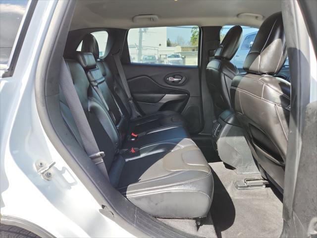 used 2019 Jeep Cherokee car, priced at $11,996