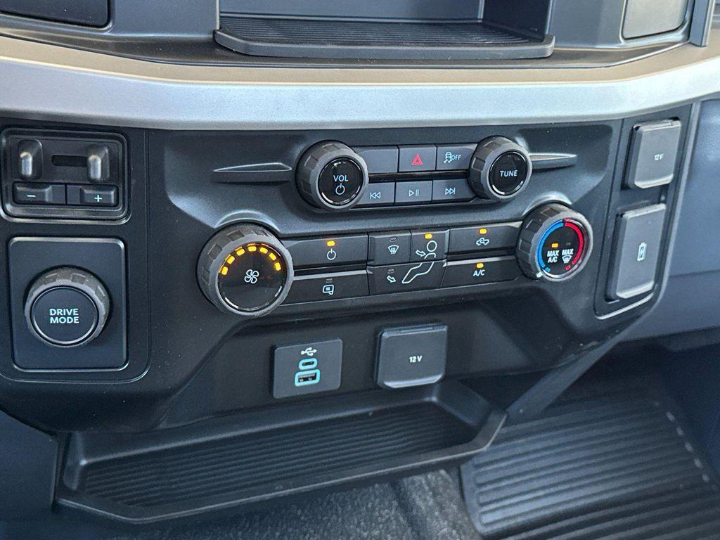 new 2025 Ford F-450 car, priced at $80,645