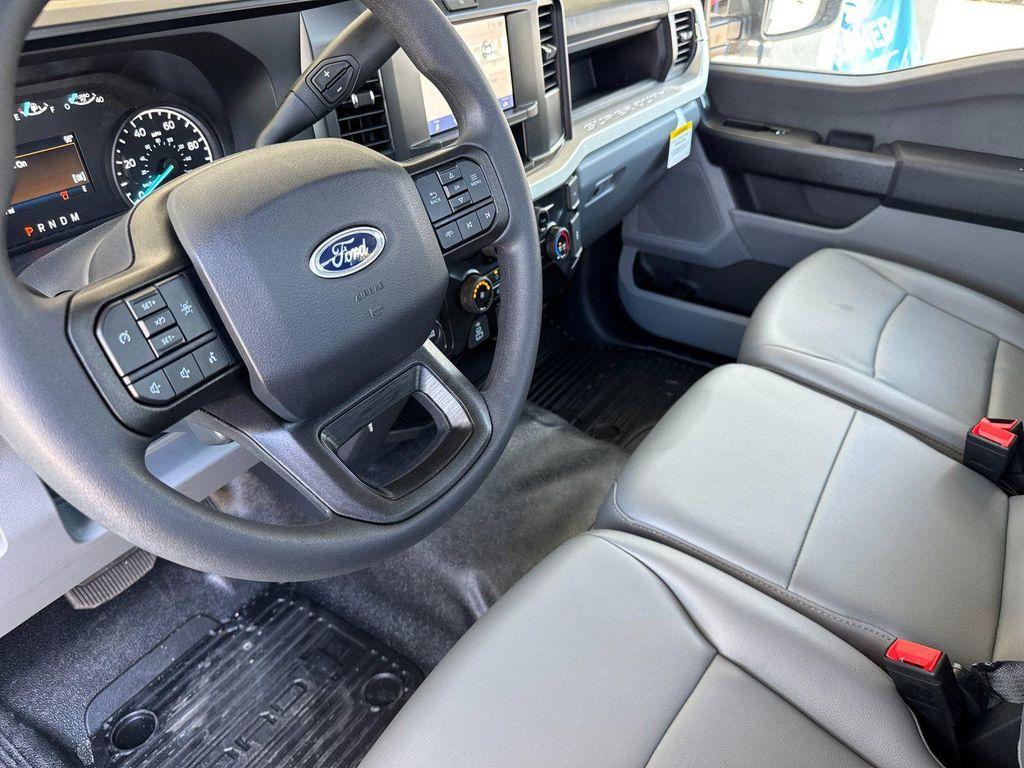 new 2025 Ford F-450 car, priced at $80,645