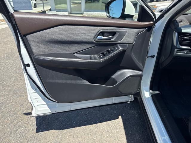 used 2021 Nissan Rogue car, priced at $18,759