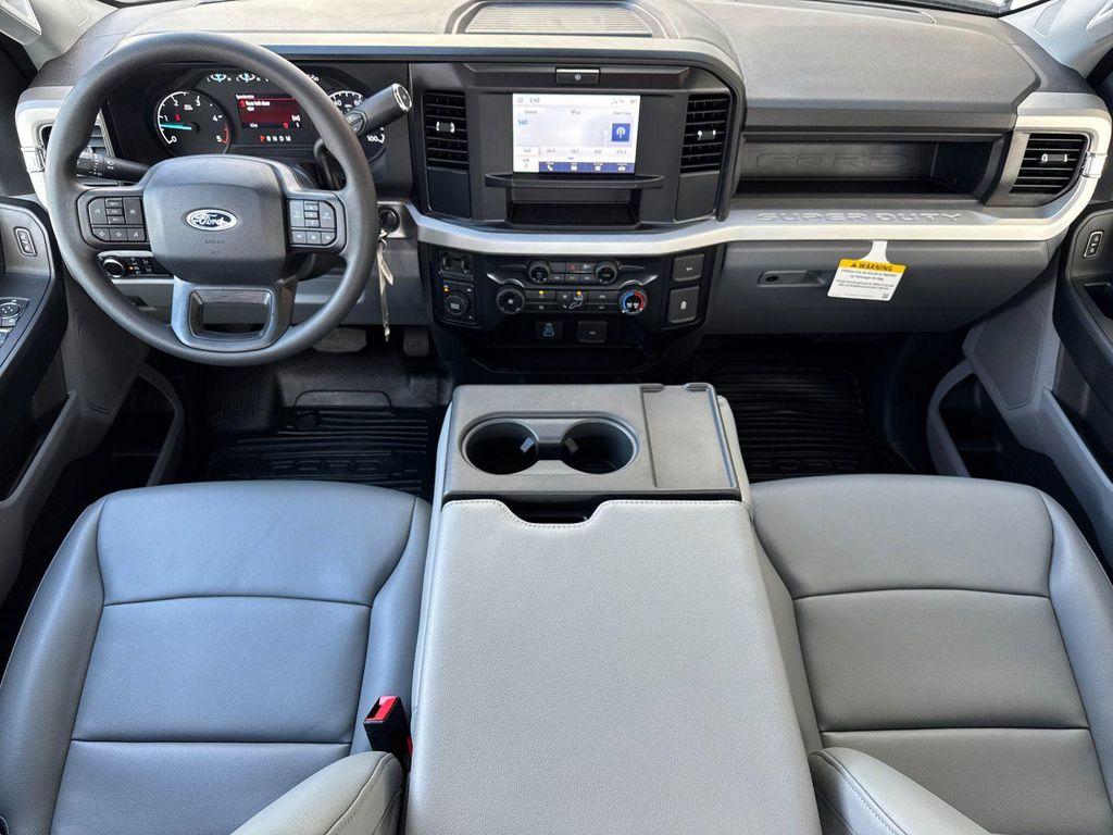 new 2025 Ford F-450 car, priced at $76,155