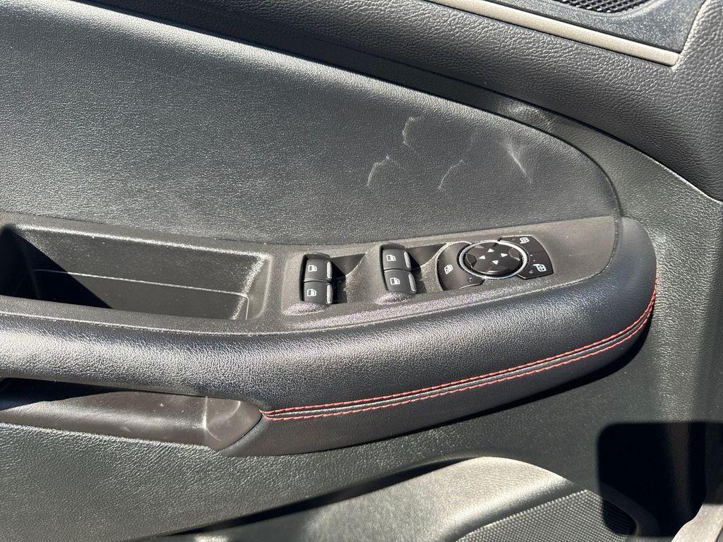 used 2023 Ford Edge car, priced at $28,289