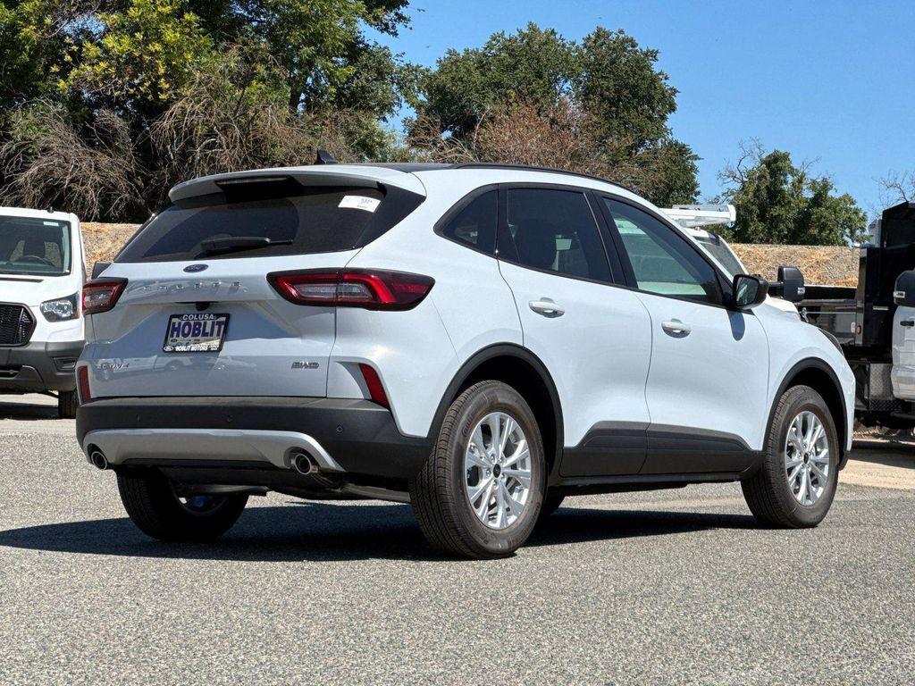 new 2025 Ford Escape car, priced at $31,990