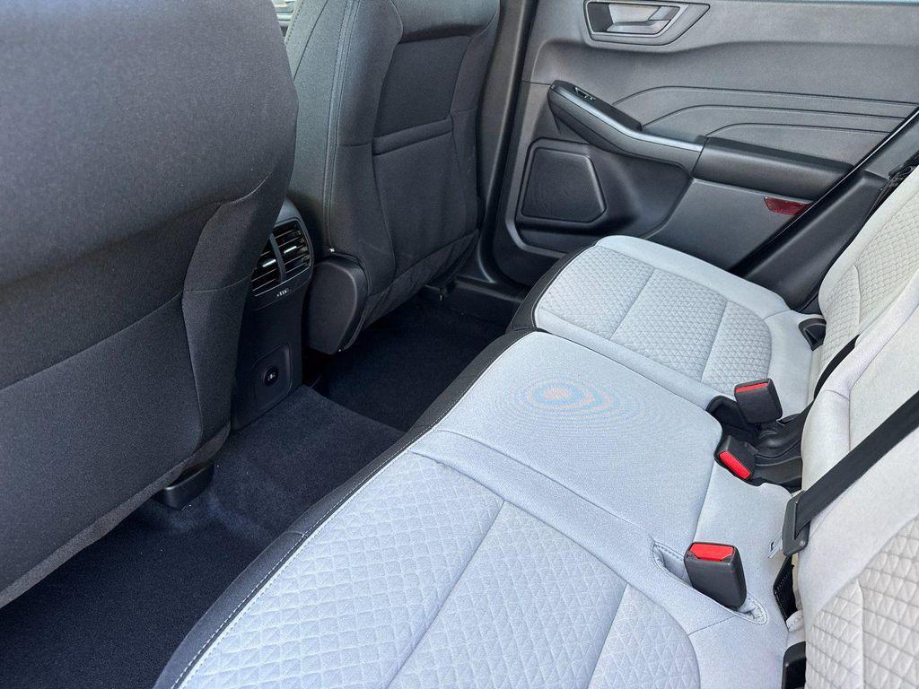 new 2025 Ford Escape car, priced at $31,990