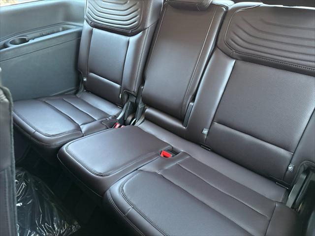 new 2025 Ford Expedition car, priced at $90,590