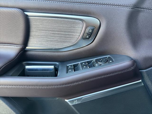 new 2025 Ford Expedition car, priced at $90,590