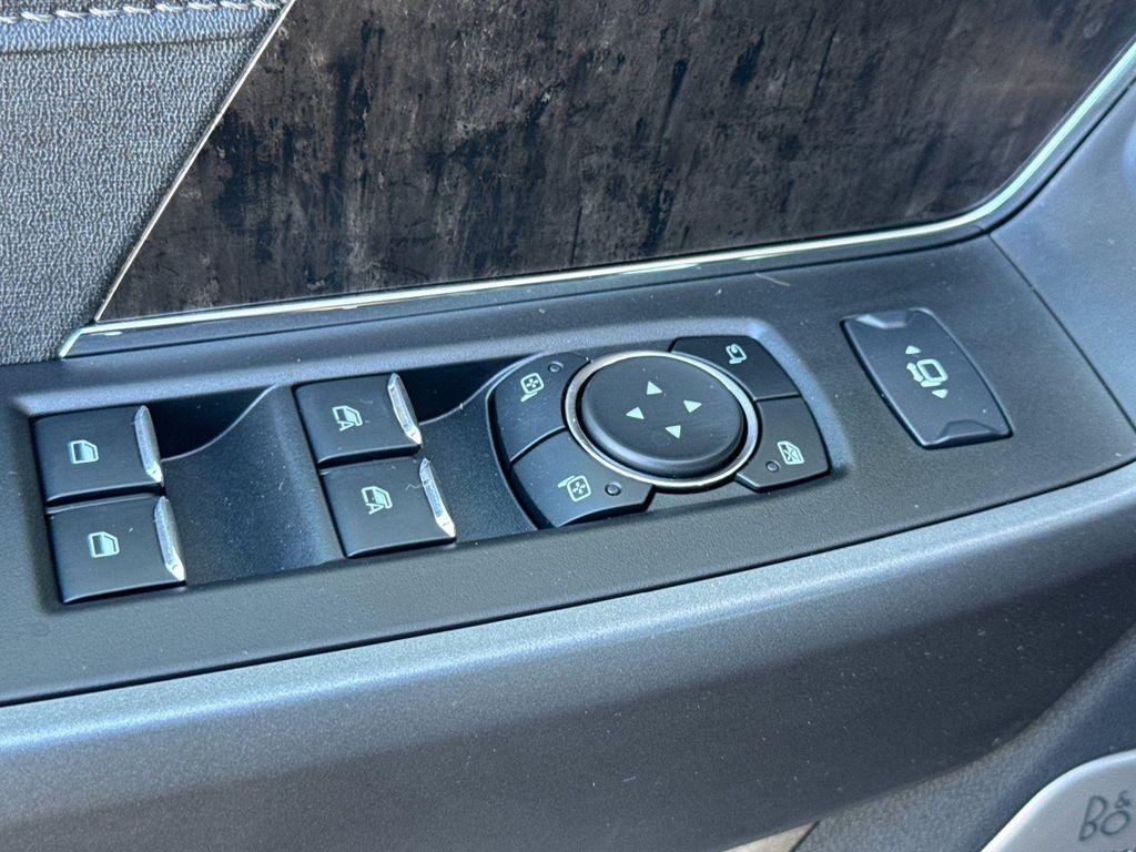 new 2025 Ford F-250 car, priced at $78,654