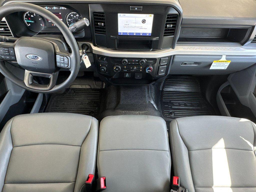 new 2025 Ford F-450 car, priced at $94,165