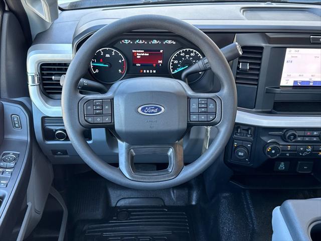 new 2025 Ford F-450 car, priced at $76,155