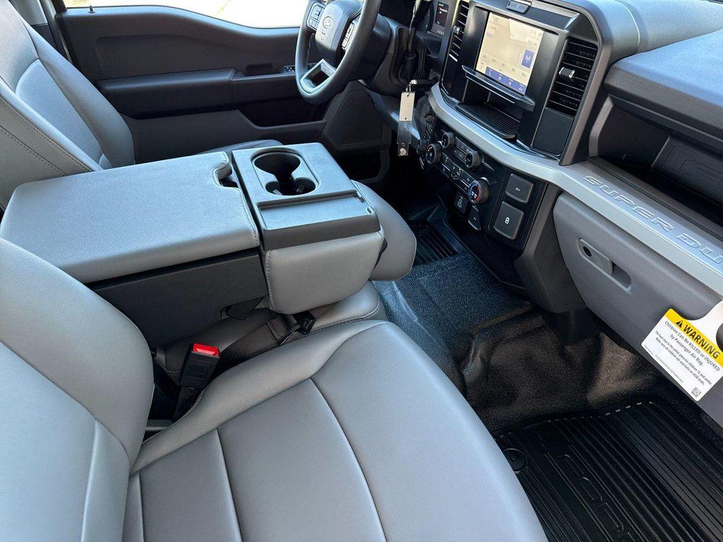 new 2025 Ford F-450 car, priced at $92,515
