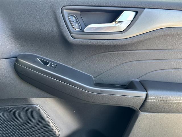 new 2025 Ford Escape PHEV car, priced at $33,838