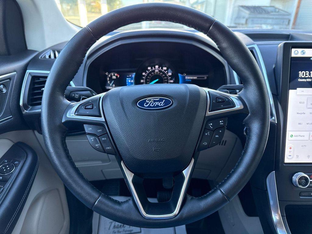 used 2022 Ford Edge car, priced at $30,000