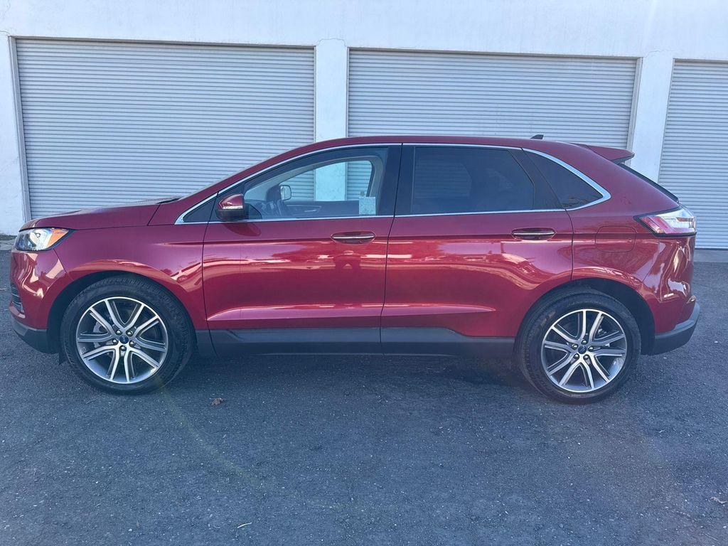 used 2022 Ford Edge car, priced at $30,000