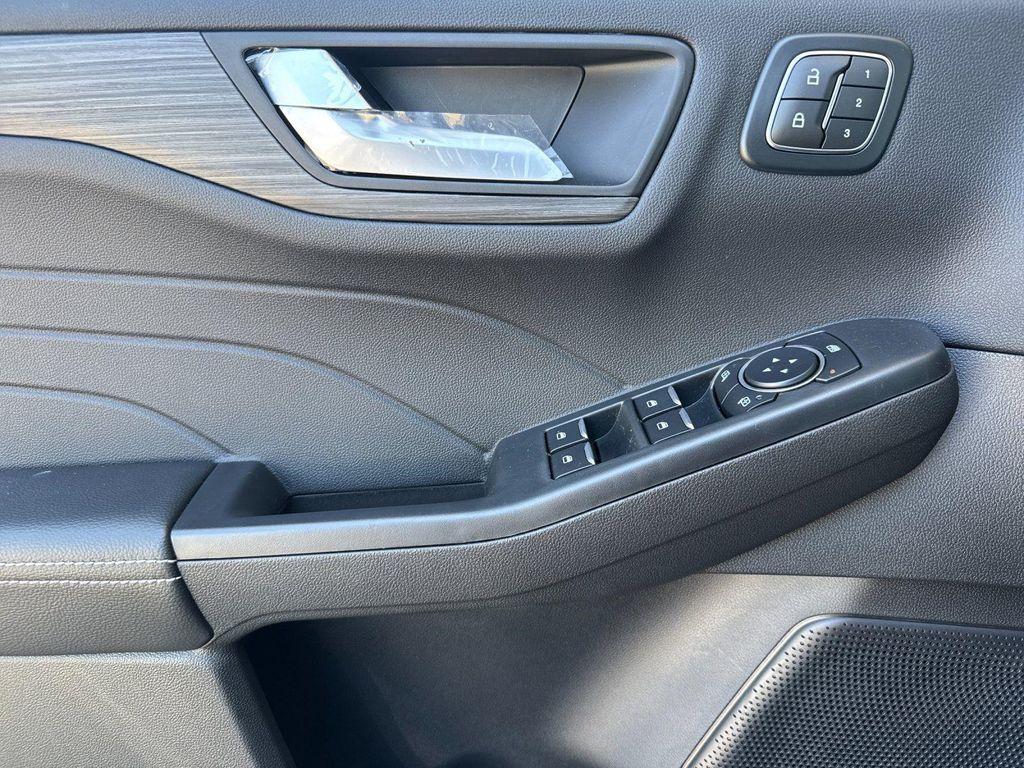 new 2025 Ford Escape PHEV car, priced at $41,727