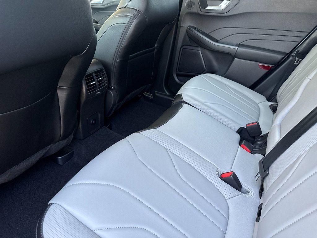 new 2025 Ford Escape PHEV car, priced at $41,727