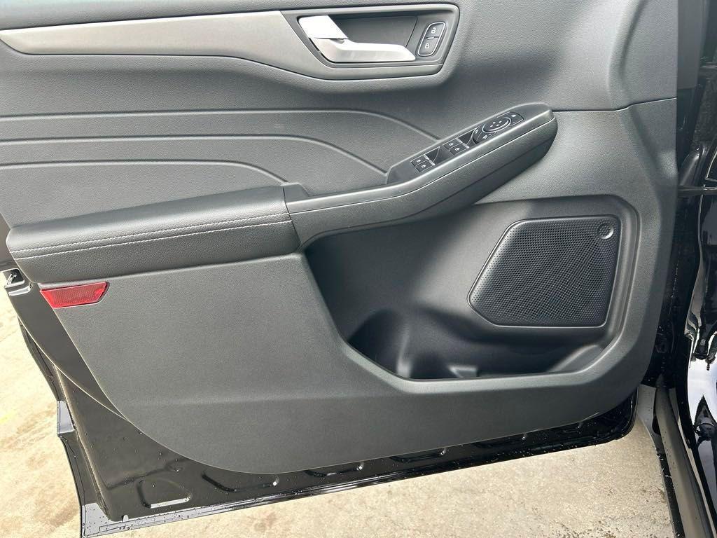 new 2024 Ford Escape PHEV car, priced at $29,995