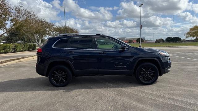 used 2014 Jeep Cherokee car, priced at $13,497