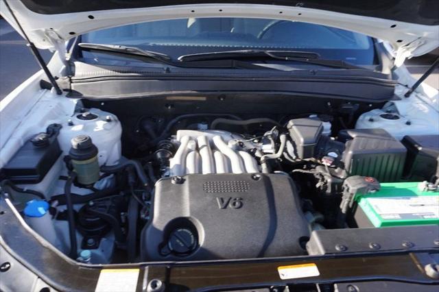 used 2009 Hyundai Santa Fe car, priced at $8,998