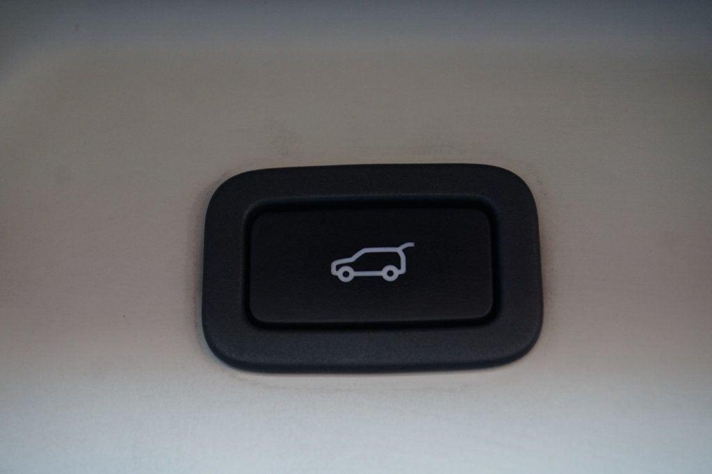 used 2015 Land Rover Range Rover car, priced at $19,998