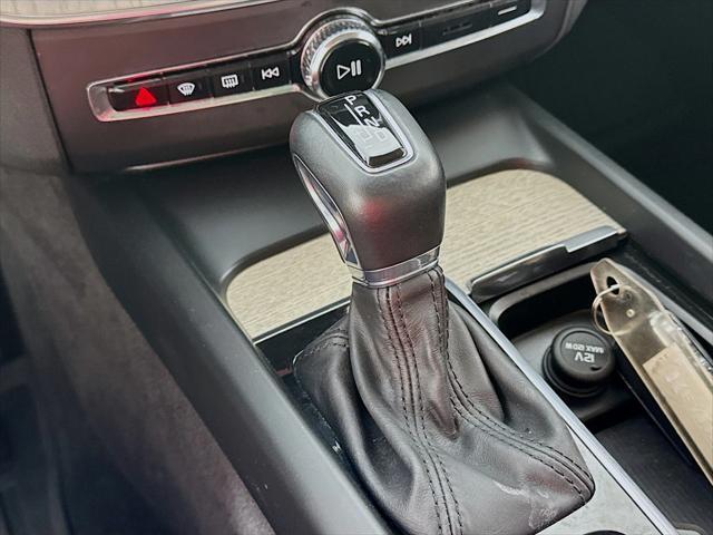 used 2021 Volvo XC60 car, priced at $31,690