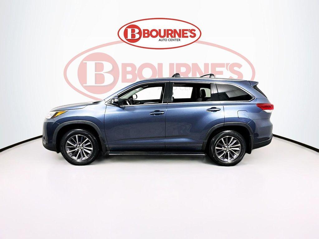 used 2018 Toyota Highlander car, priced at $28,590