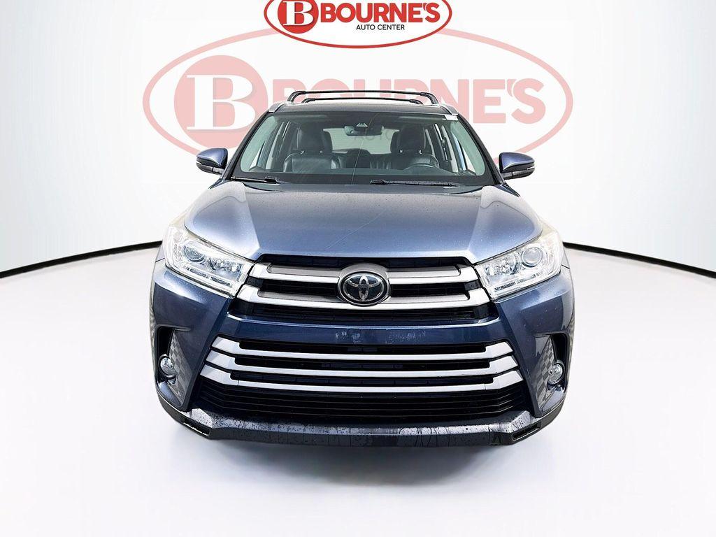 used 2018 Toyota Highlander car, priced at $28,590