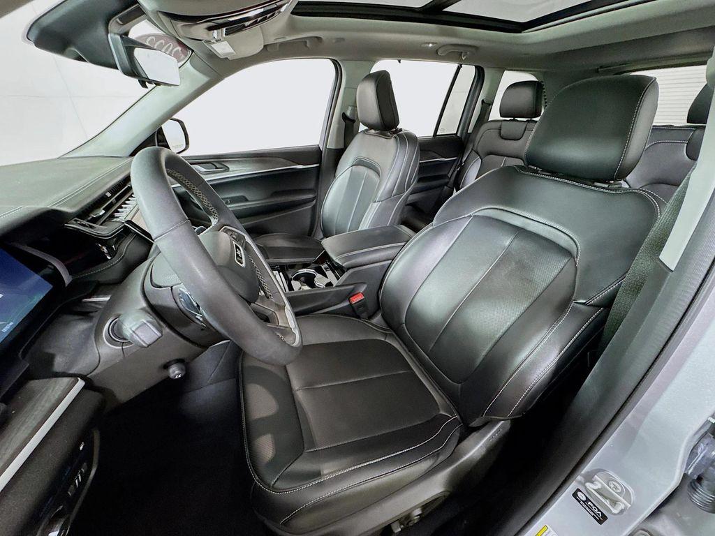 used 2023 Jeep Grand Cherokee 4xe car, priced at $33,990
