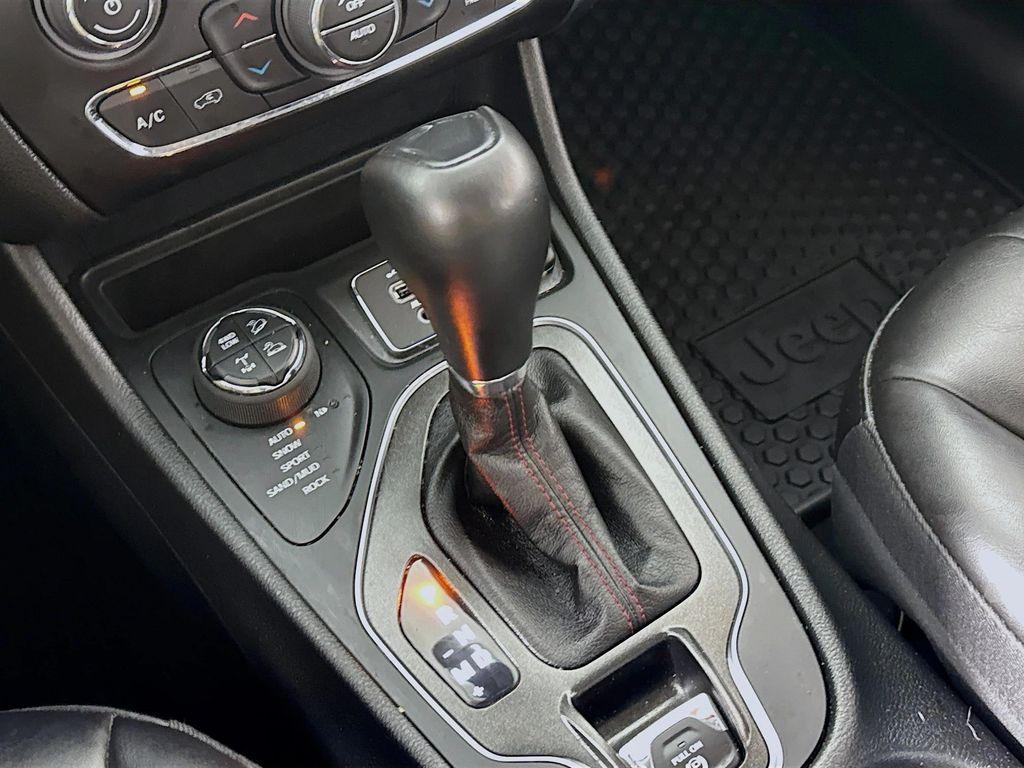 used 2022 Jeep Cherokee car, priced at $25,990