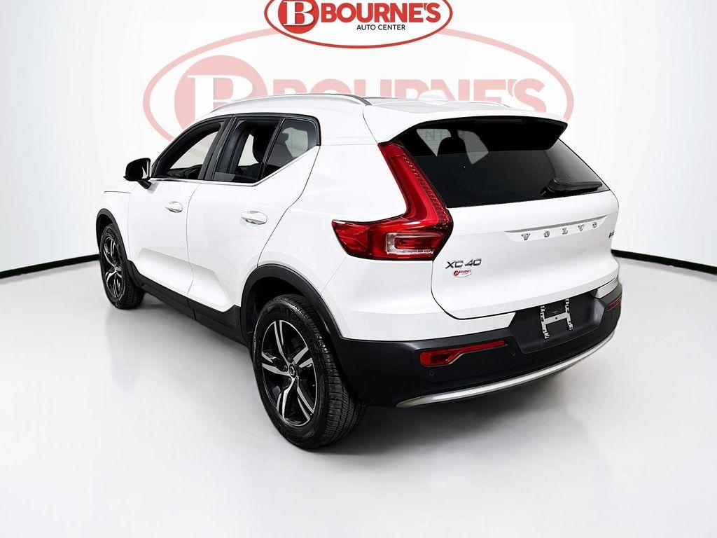 used 2025 Volvo XC40 car, priced at $27,690
