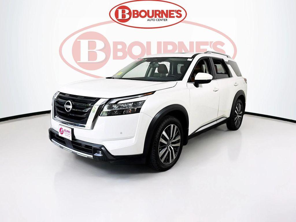 used 2022 Nissan Pathfinder car, priced at $33,290