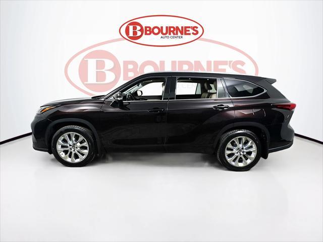 used 2022 Toyota Highlander car, priced at $33,990
