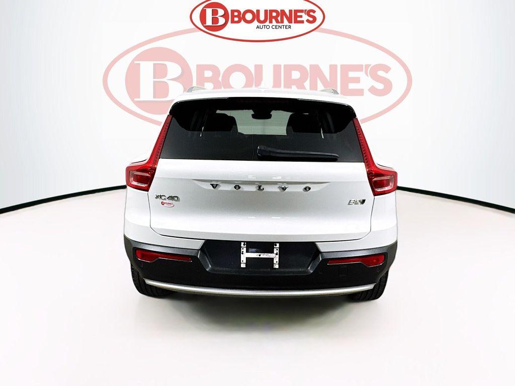 used 2023 Volvo XC40 car, priced at $26,990