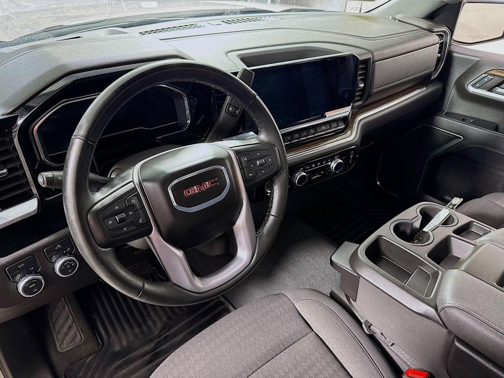 used 2024 GMC Sierra 1500 car, priced at $38,790