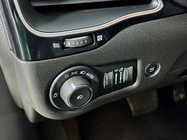 used 2023 Jeep Cherokee car, priced at $23,990