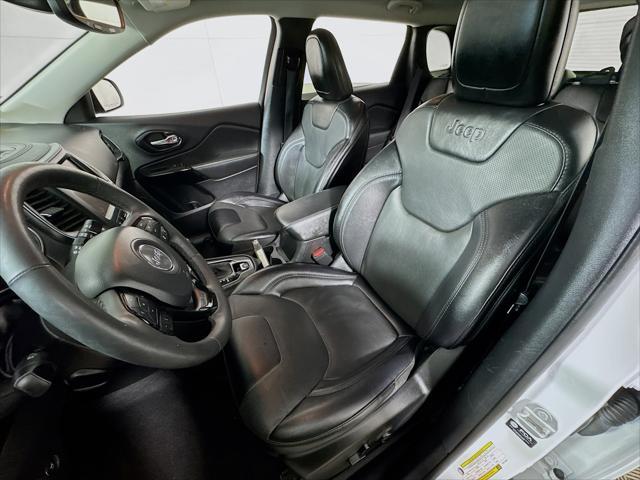 used 2023 Jeep Cherokee car, priced at $23,990