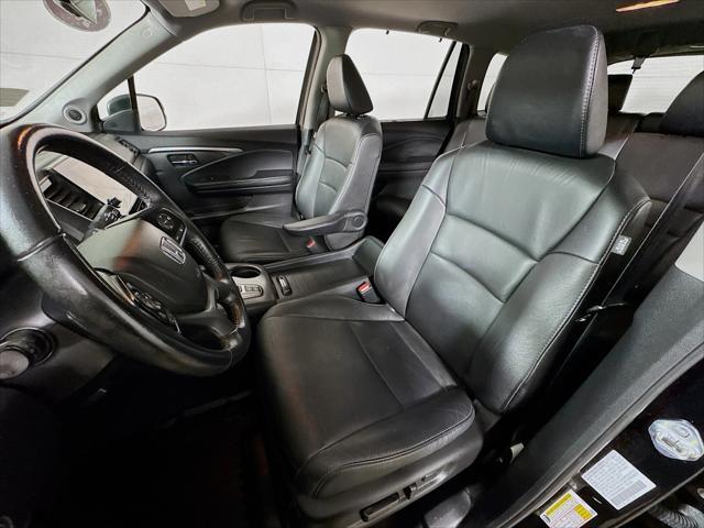 used 2022 Honda Pilot car, priced at $30,990