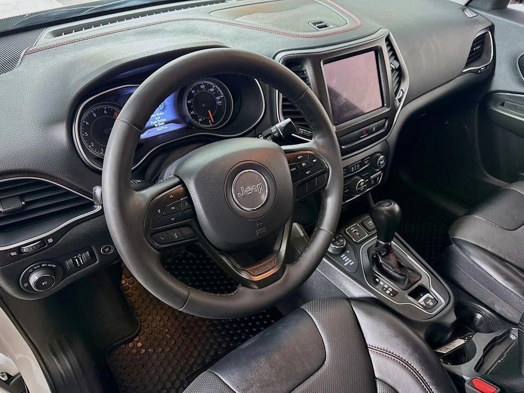 used 2022 Jeep Cherokee car, priced at $25,590