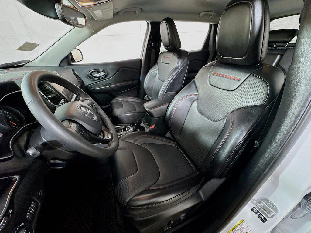 used 2022 Jeep Cherokee car, priced at $25,590