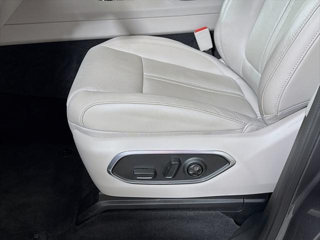used 2022 Jeep Wagoneer car, priced at $44,990