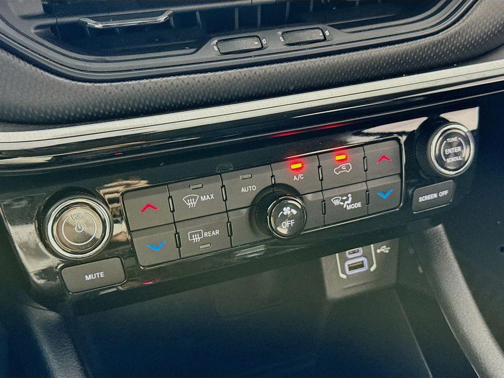 used 2022 Jeep Compass car, priced at $22,990