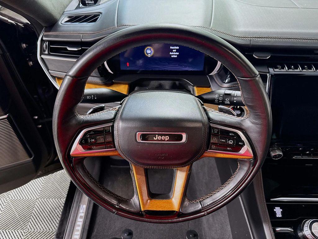 used 2022 Jeep Grand Cherokee car, priced at $37,990