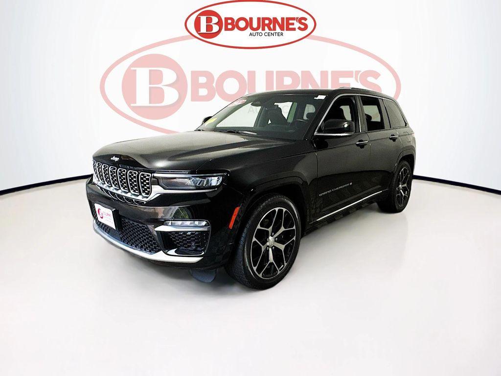 used 2022 Jeep Grand Cherokee car, priced at $37,990