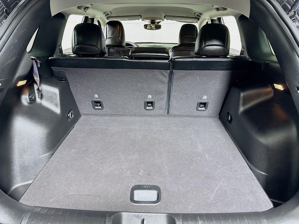 used 2022 Jeep Cherokee car, priced at $25,290