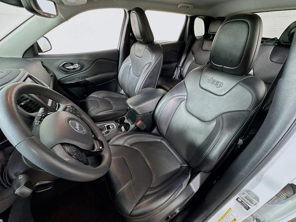 used 2023 Jeep Cherokee car, priced at $20,990