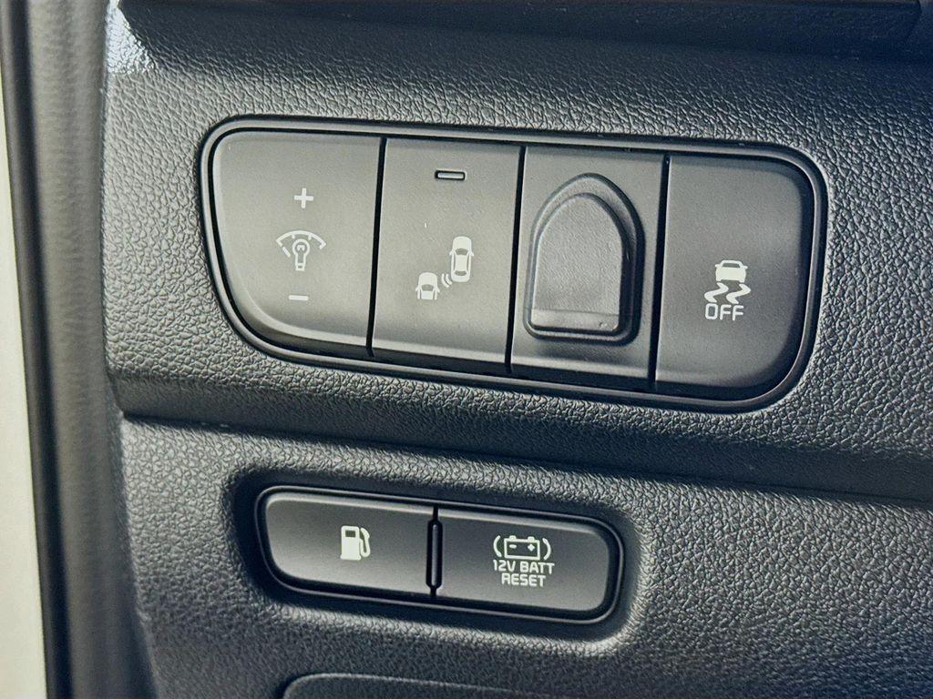 used 2017 Kia Niro car, priced at $10,990