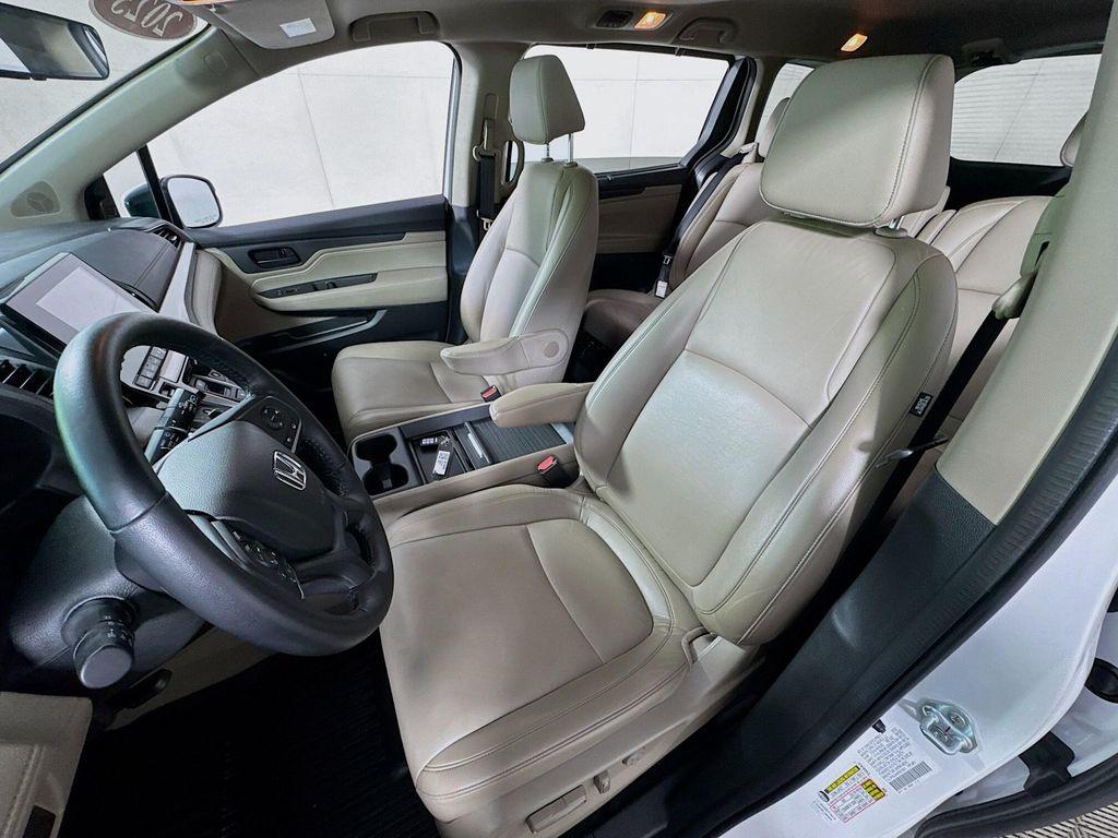 used 2023 Honda Odyssey car, priced at $31,990