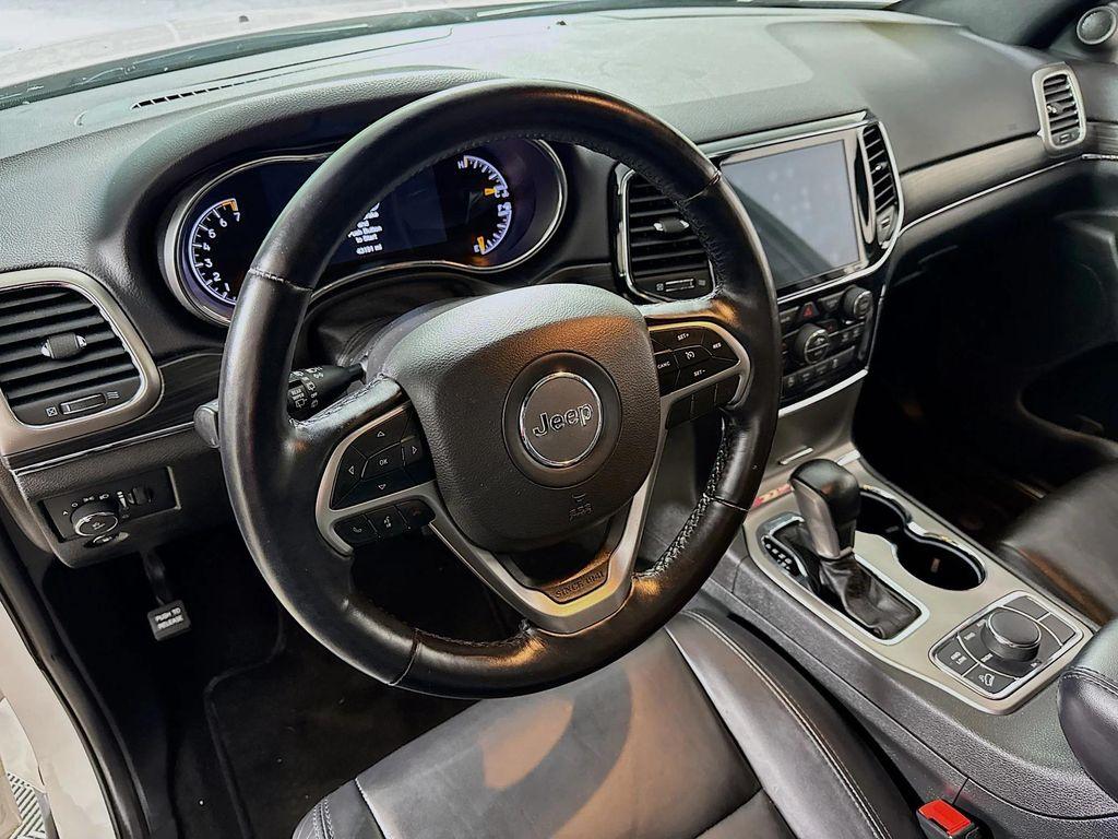 used 2022 Jeep Grand Cherokee car, priced at $27,490