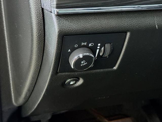 used 2022 Jeep Grand Cherokee car, priced at $27,990