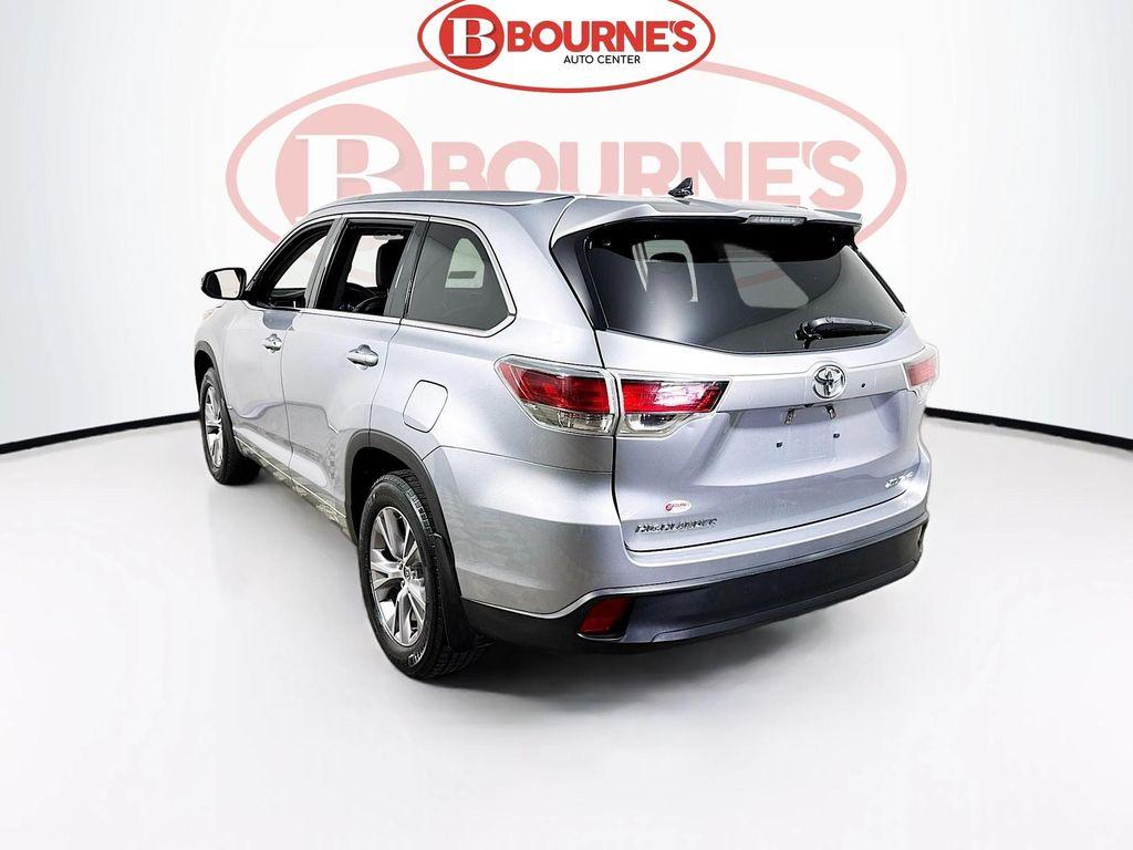 used 2015 Toyota Highlander car, priced at $17,590