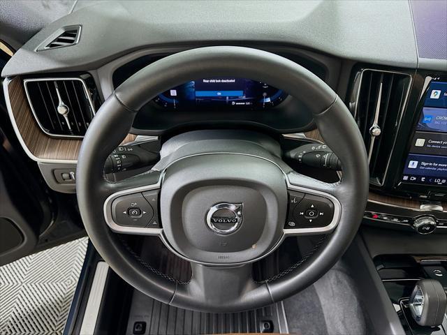 used 2022 Volvo XC60 car, priced at $29,590